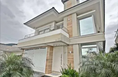 Ótima oportunidade casa na pedra branca, pronta para morar.