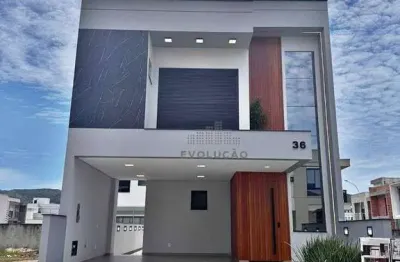 Casa 3 dormitórios, sendo 1 suíte e banheiro social