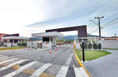 Casa em condomínio fechado com 3 quartos à venda na Avenida Paulo Roberto Vidal, Bela Vista, Palhoça