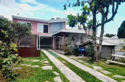 Casa a venda,com 03 dorms, 03 banheiros e 05 vagas em barreiros - são josé sc
