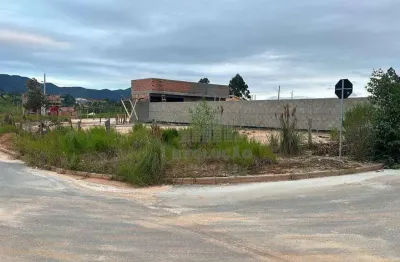 Terrenode esquina com 360 m² - ganchos do meio - governador celso ramos/sc