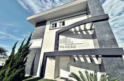 Mansão completamente mobiliada em condomínio fechado