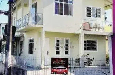 Casa com 4 quartos à venda na Travessa Anoraldo Borba, Centro, Biguaçu