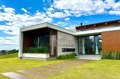 Casa de alto ppadrão, condomínio fechado em rancho queimado sc