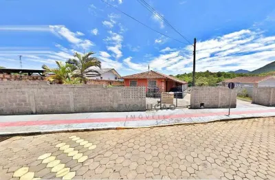 Casa 2 quartos, 1 vaga, 740m² terreno - areias do meio