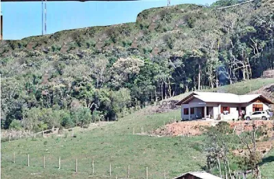 Sítio 22.000m² casa2 quartos, área verde - são pedro de alcântara