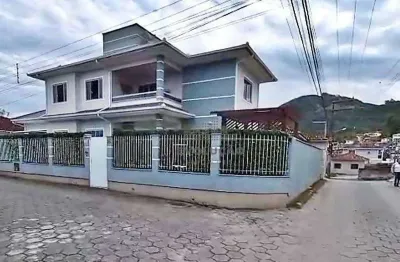 Casa com 4 quartos à venda na Rua Getúlio Vargas, Fundos, Biguaçu
