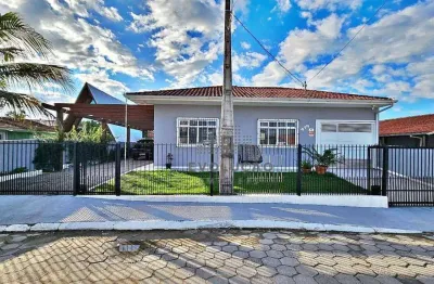 Casa com 3 quartos à venda na Rua Afonso Popenga, Aririu, Palhoça