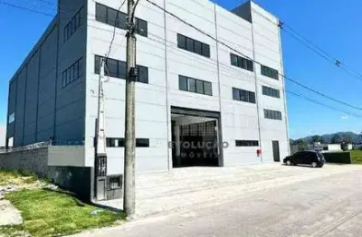 Galpão com 1469 m², 03 pavimentos, elevador, pé direito 20m - aeropark