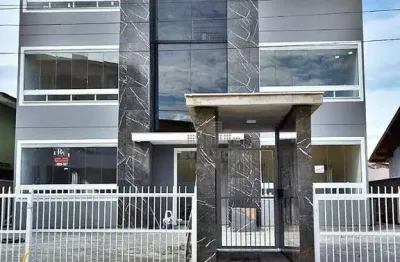 Apartamento à 350 metros da praia, com 3 Dorms com Suíte e Vaga - Pinheira - /SC