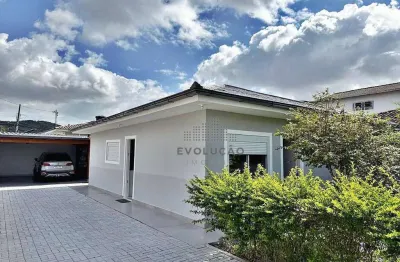 Casa, disponível para venda, 2 dormitórios, 1 suíte, 2 vagas de garagem, bairro Flor de Nápoles, São José/SC: