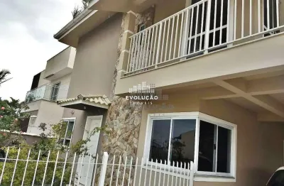 Casa com 3 quartos à venda na Rua Arco-Íris, Carianos, Florianópolis
