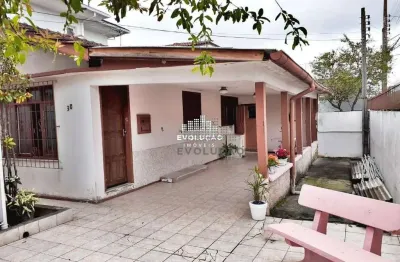 Casa com 3 dormitórios à venda, 152 m² por r$ 800.000,00 - praia comprida - são josé/sc