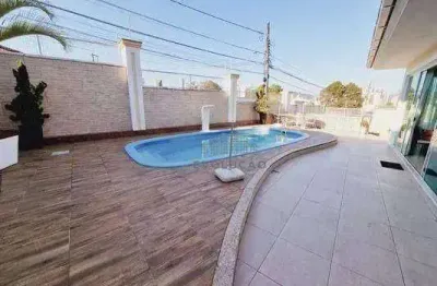 Casa com 6 quartos à venda no Estreito, Florianópolis 