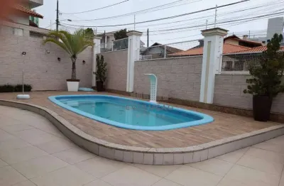 Casa com 6 dormitórios  - estreito - florianópolis/sc