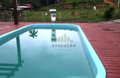 Chácara / sítio com 3 quartos à venda na Rua 13 de Maio, Encruzilhada, Biguaçu