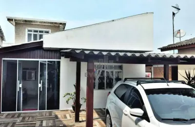 Casa de 114m² com 3 dormitórios e sala comercial de 48m² por r$ 750.000 - barra do aririú - palhoça/sc