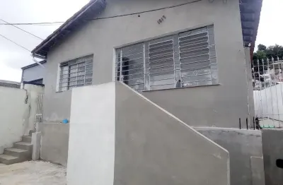 Casa com 2 quartos para alugar no Jardim Rodeio, Mogi das Cruzes 