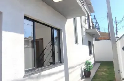 Casa com 2 quartos para alugar no Centro, Mogi das Cruzes 