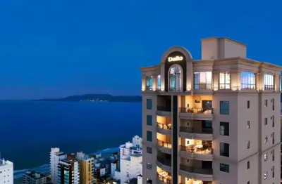 Apartamento com 4 quartos à venda na Rua 254, 215, Meia Praia, Itapema