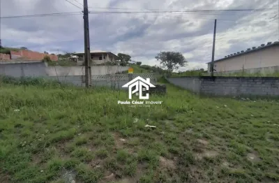 Ótimo terreno comercial todo murado e de frente para rodovia amaral peixoto com comércio próximo (posto de gasolina, casa de material de construção, s