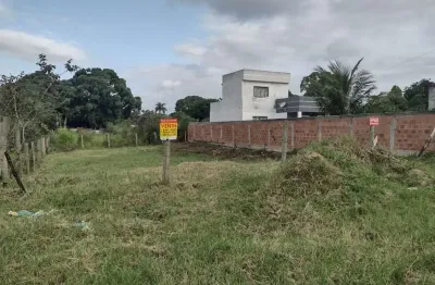 Excelente terreno com escritura e rgi, medindo 15x30, 450,00m², a 200 metros da rodovia, ótima localização.