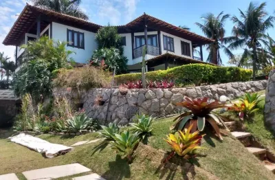 Impecável residência de luxo com 4 quartos e 3 suítes na pontinha, araruama-rj: 3 salas, 3 banheiros, 3 vagas e 320m².
