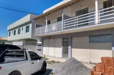 Ótimo apartamento com 02 quartos, sendo 01 suíte, sala com varanda, cozinha, banheiro, área de serviço, garagem, local tranqüilo e de fácil acesso
