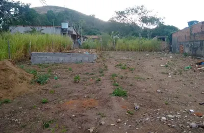 Excelente terreno com aproximadamente 450,00m², com escritura, rgi, totalmente legalizado