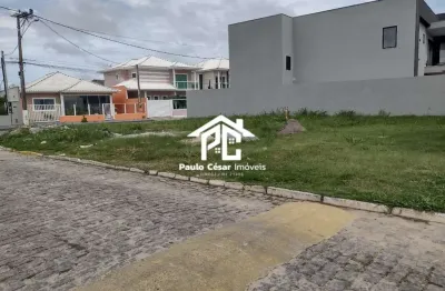 Ótimo lote com total de 380,24m² , lote de esquina em condominio bem estruturado no centro de araruama.  o condomínio conta com uma segurança 24h , qu