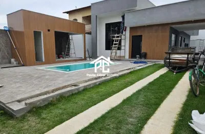 Casa à venda em araruama-rj, vila capri: 3 quartos, 2 suítes, 2 salas, 1 banheiro, 1 vaga de garagem, 140m² de área.
