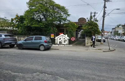 Imóvel comercial de esquina no centro de araruama. terreno medindo 15x40 com total de 1.000m².