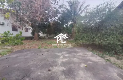 Ótimo terreno com árvores frutíferas medindo 450m², todo murado e próximo ao centro de araruama. não perca essa oportunidade!! aceita carta de crédito