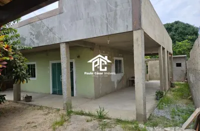 Imperdível! casa à venda no centro de araruama-rj, 2 quartos, 1 suíte, sala, banheiro, 1 vaga de garagem - 95m². confira agora!