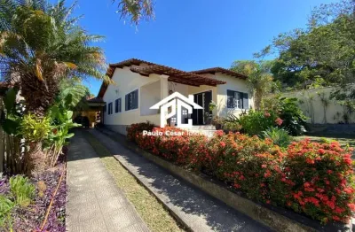Casa à venda em Araruama-RJ, Praia do Hospício! 3 quartos, 2 suítes, 1 sala, 1 banheiro, 200,69m² de área.