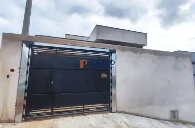 Casa nova à venda (iniciando pintura) com 3 suítes e quintal em paulínia/sp.