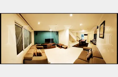 Sobrado residencial,  3 dorms, 2 vagas, rua particular, no miolo da vl. mariana