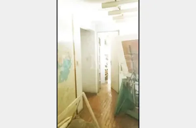 Sobrado comercial de 167m² com 3 andares ao lado da cinemateca e do ibirapuera na vila mariana