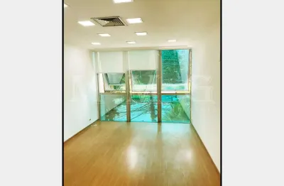 Salas comerciais de 86m² com banheiro e 1 vaga próximo a cidade jardim