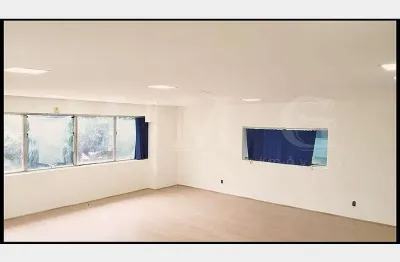 Conjunto comercial 14 m2 , 4 salas ,3  banheiros , copa, ,1 vaga de garagem , próximo da av paulista