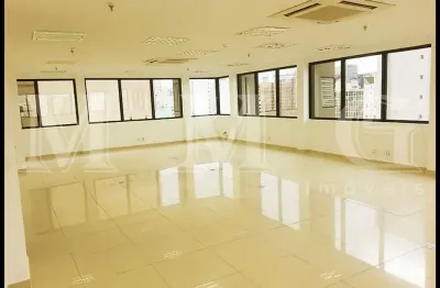 Conjunto comercial de 103m² com 3 salas e 2 vagas ao lado do metro ana rosa