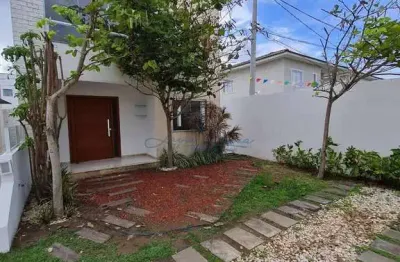 Casa no foz do joanes 4/4 em buraquinho  -  lauro de freitas