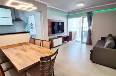 Lindo apartamento 03 dorm´s, com vista para o mar, na região do aquário!