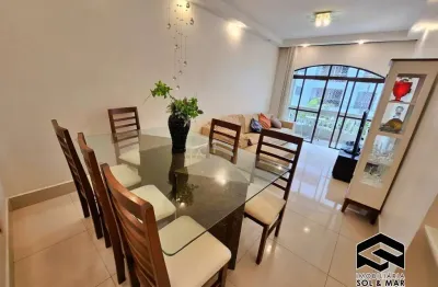 Lindo e amplo apartamento reformado, a 200m do mar!