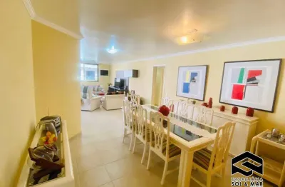 Amplo apartamento em ótima localização, 03 dormitórios!