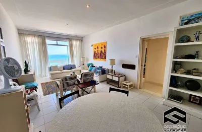 Amplo apartamento 03 dormitórios, com vista total para o mar!