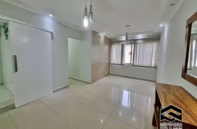 Apartamento reformado, 03 dormitórios c/ suíte, 400m da praia!