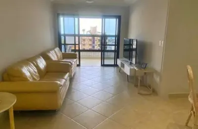 Lindo e espaçoso apartamento, varanda gourmet e vista ao mar!