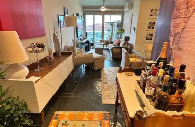 Apartamento com 4 quartos à venda na Rua Dona Vitória Yunes Stefano, Enseada, Guarujá