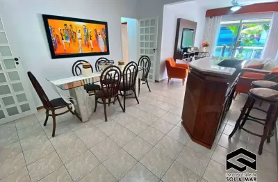 Amplo apartamento, 03 dormitórios, em localização privilegiada na enseada!